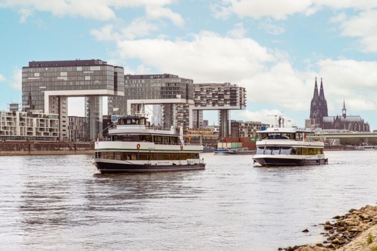 KölnTourist Schiffe auf dem Rhein